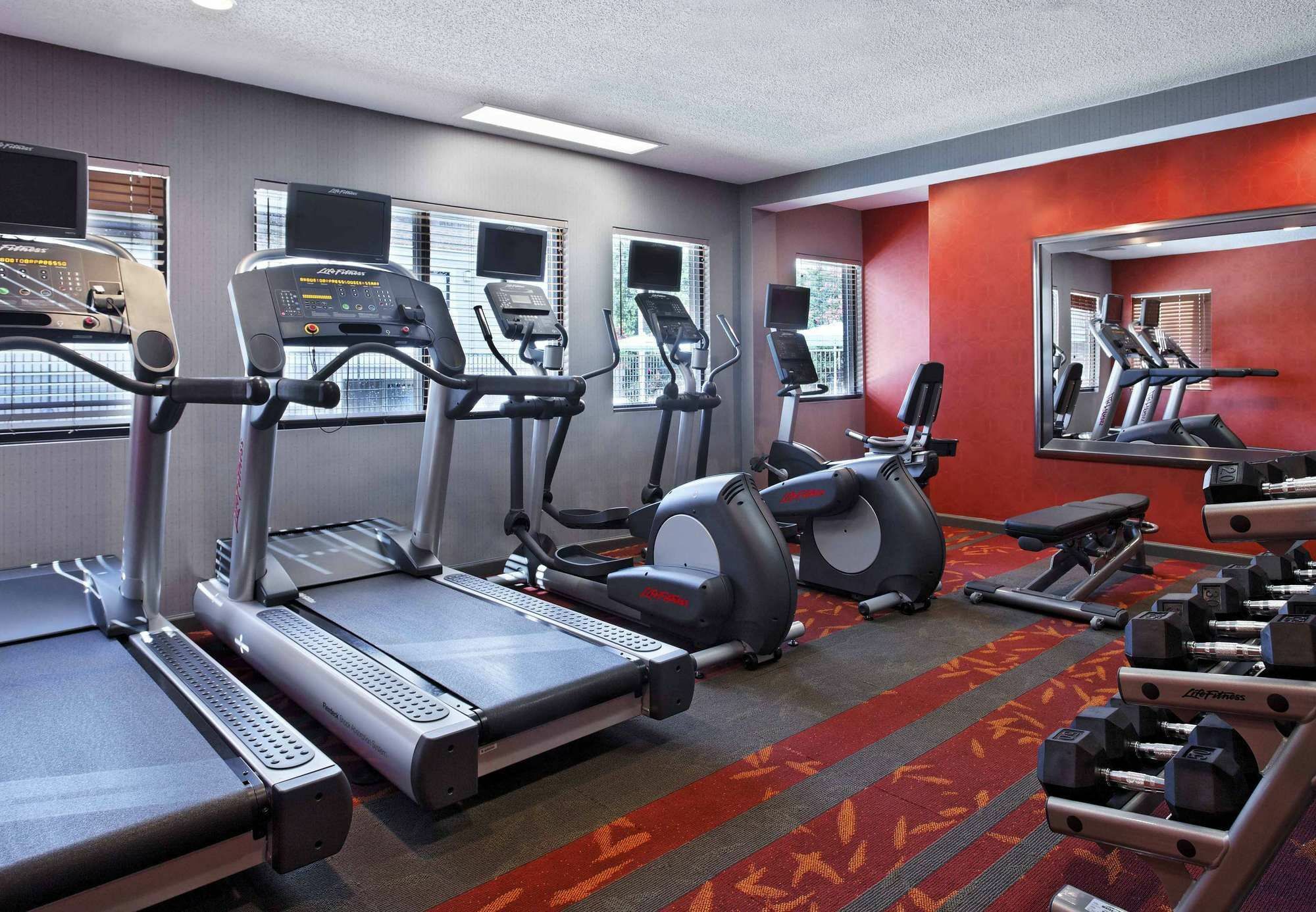 Residence Inn By Marriott Winston Salem University Area מראה חיצוני תמונה
